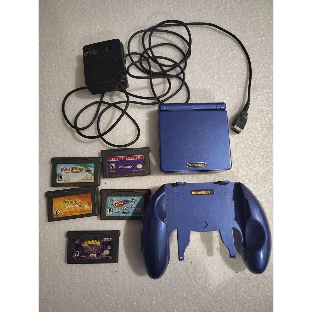 Nintendo Game Boy Advance SP Dreamgear Control Grip Attachment, Blue Games Works